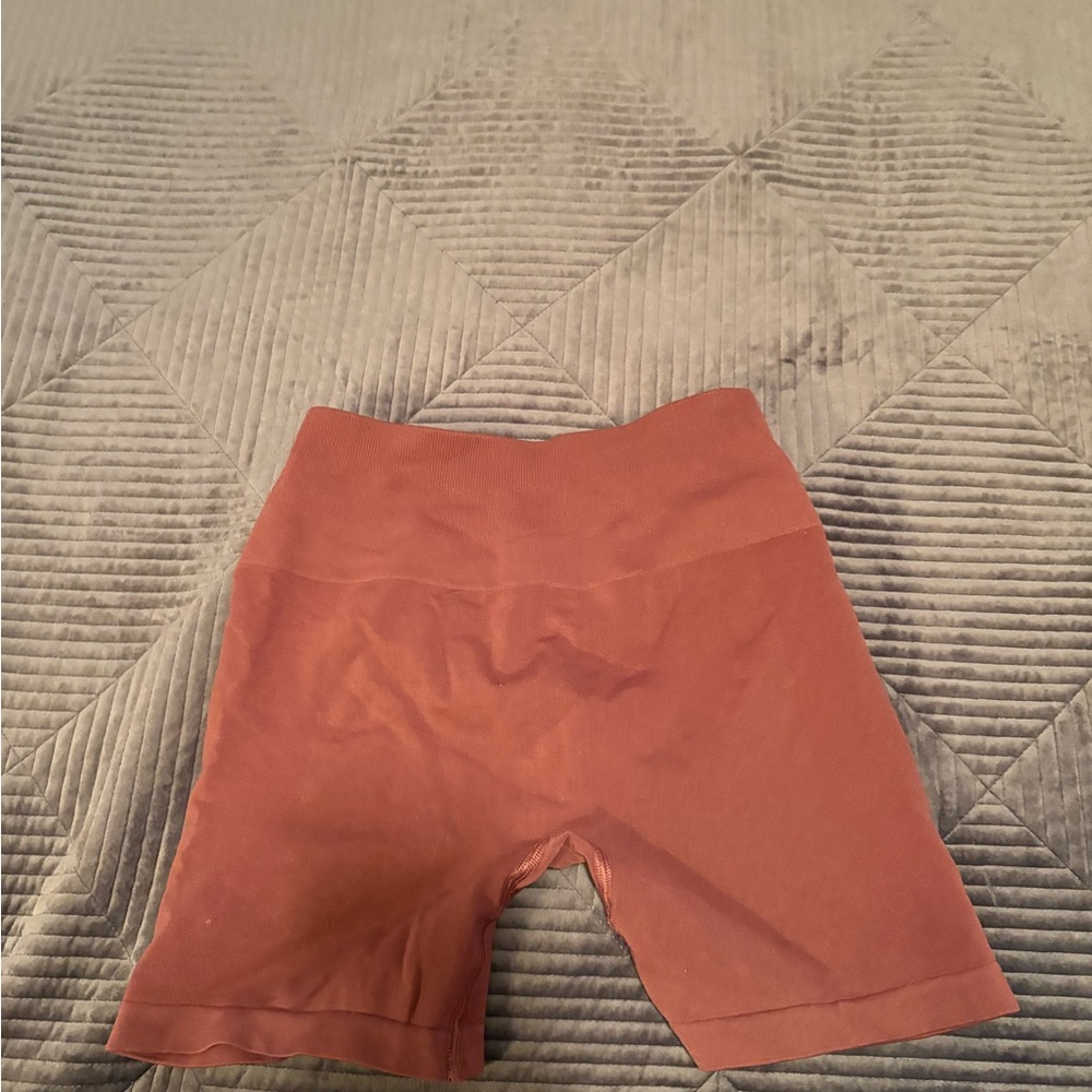 Alphalete Women's Terracotta Bike Shorts